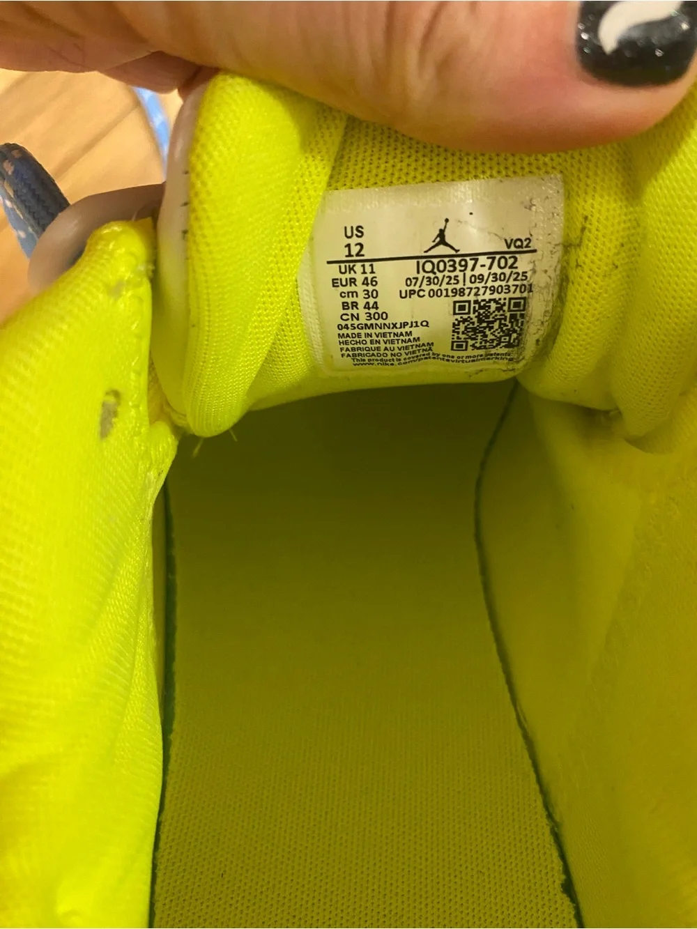 NEW Air Jordan Trunner O/S Yellow & Blue